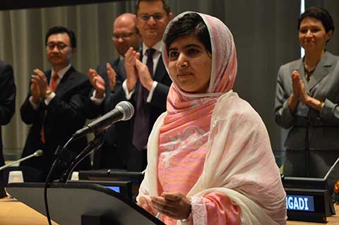 マララさん写真